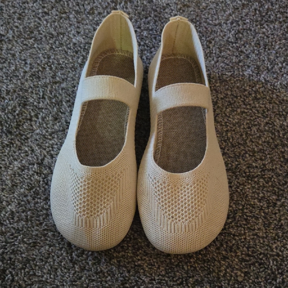 Women's Beige and Black Knit Ballet Flats - Picture 2 of 10